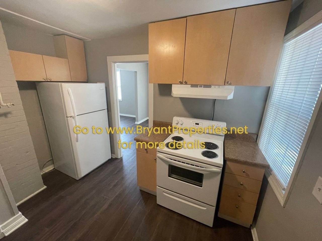 912 Bryan St - Photo 7 of 18