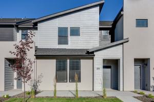 featured image of 319 S Riggs Spring Ave