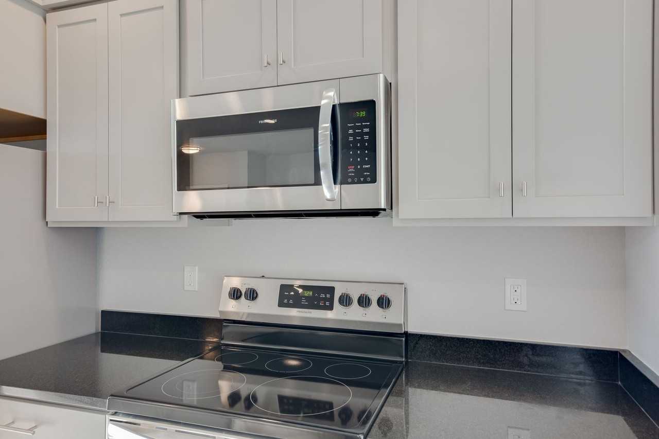 319 S Riggs Spring Ave - Photo 5 of 22