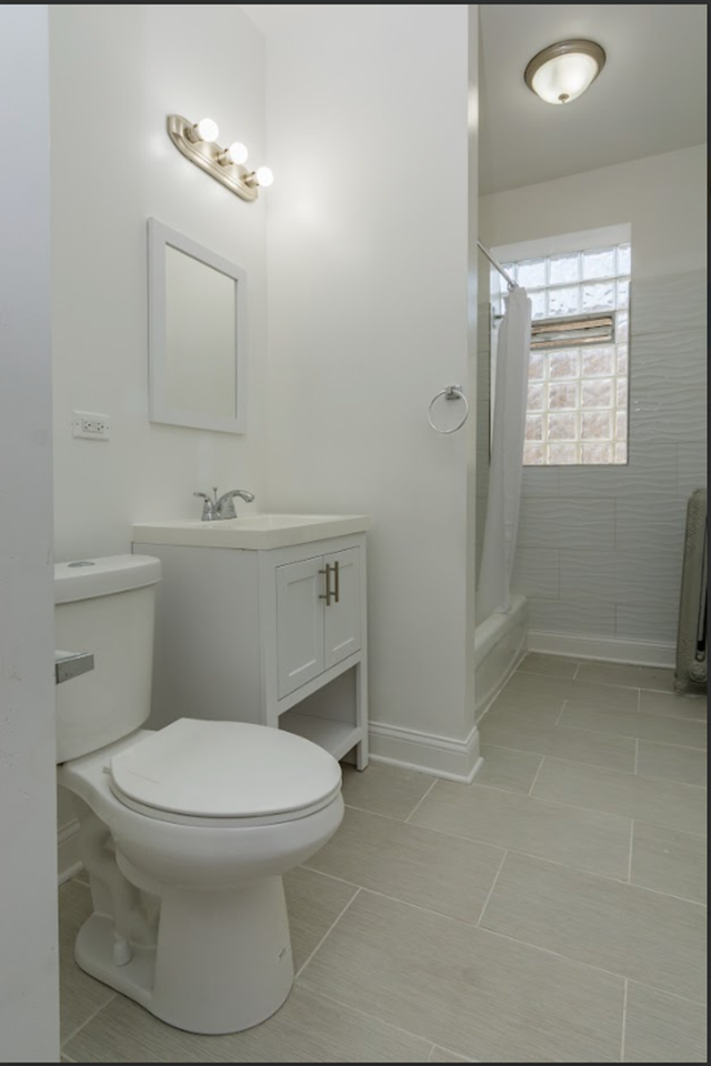 6901 S Prairie Ave - Photo 2 of 8