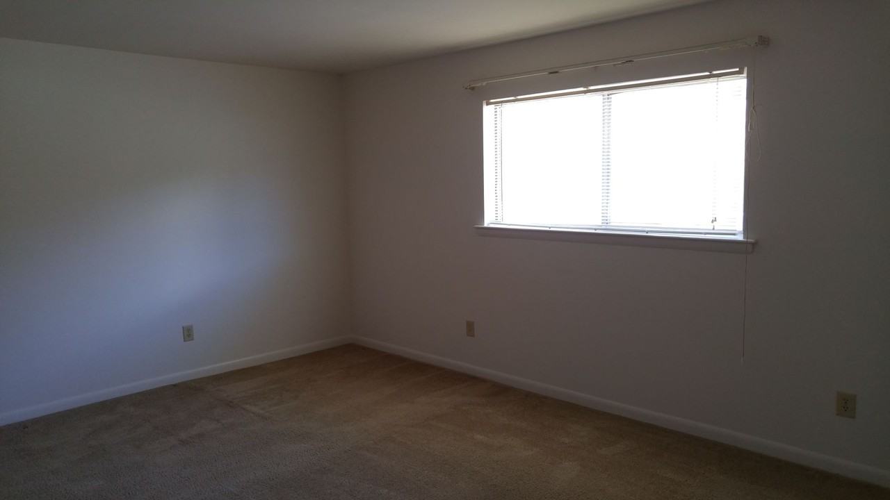 303 Piedmont - Photo 7 of 14