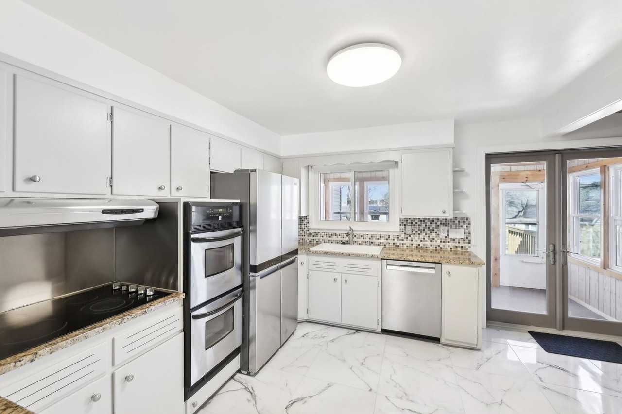 5213 Mesa Rd - Photo 5 of 36