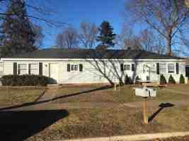 featured image of 706/708 E Division St.