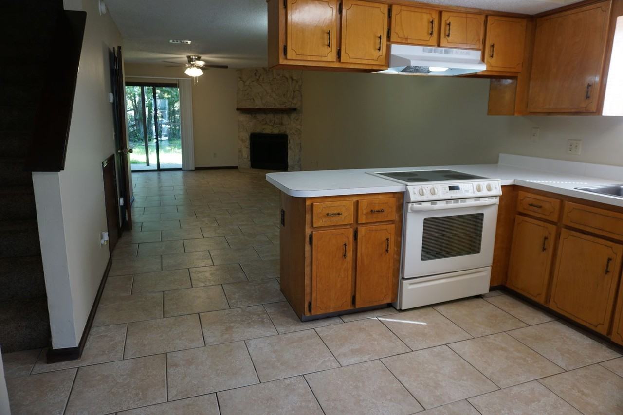 11667 Dunes Way Dr N - Photo 3 of 17