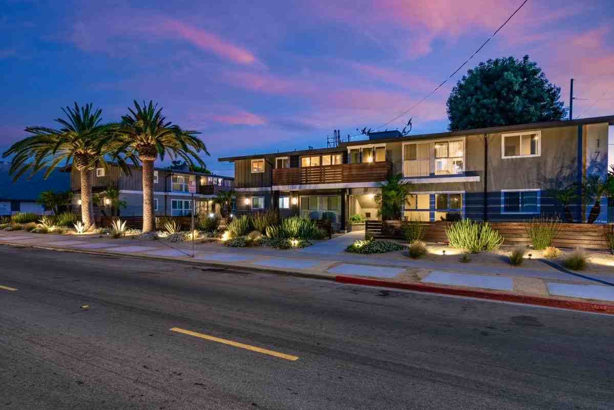 17575 Yukon Avenue - Photo 6 of 50