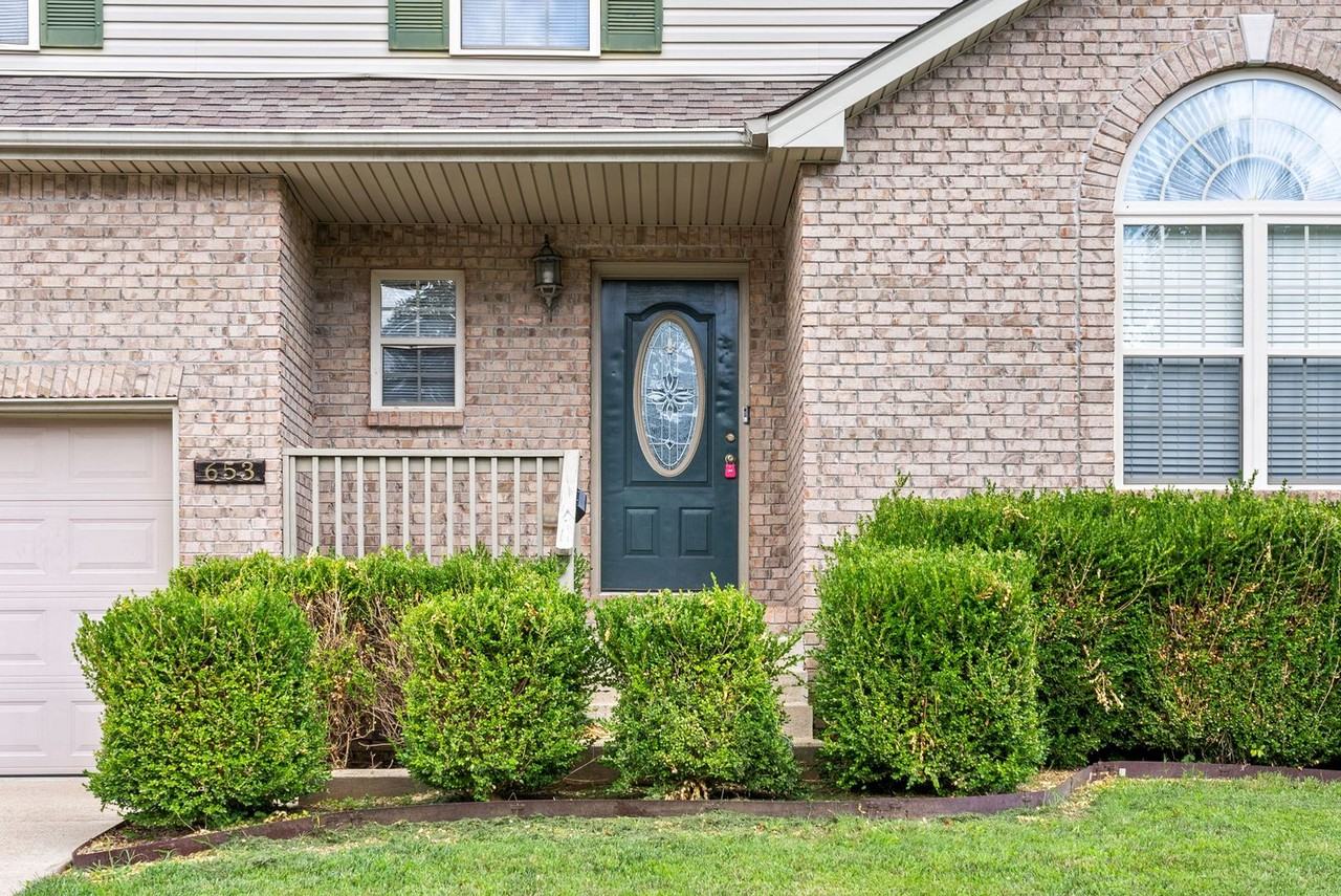 653 Deer Ridge Dr - Photo 4 of 34