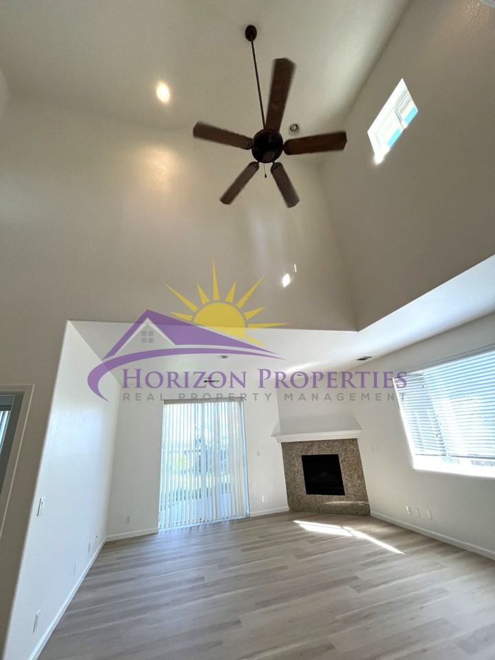 4990 Mariah Pl - Photo 5 of 18