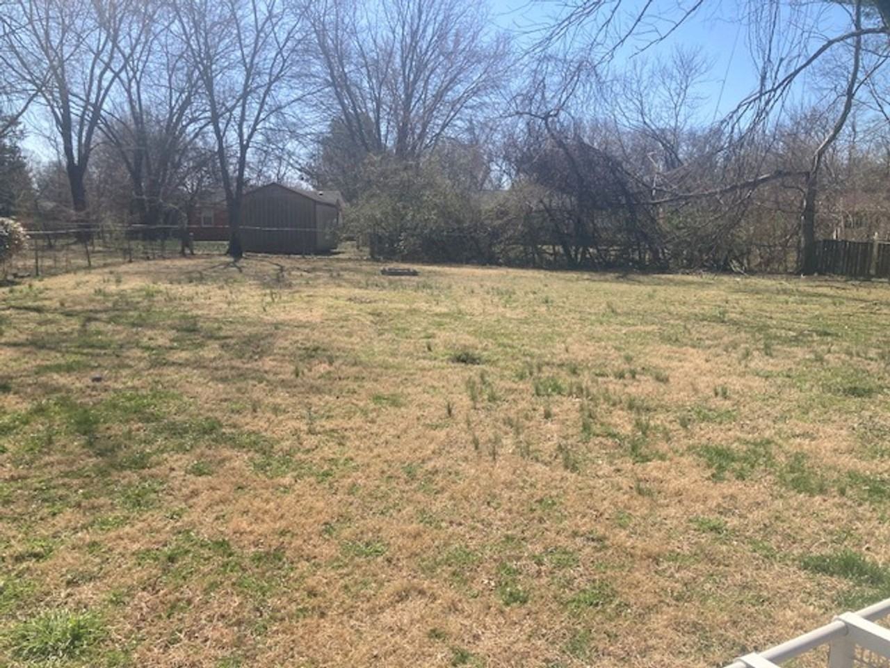 105 Dee Court - Photo 3 of 16