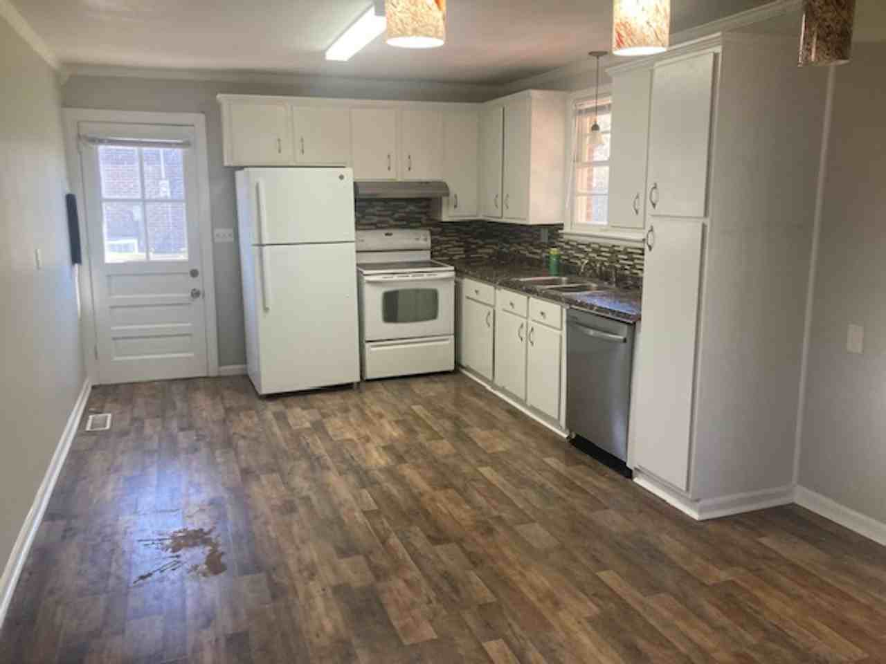 105 Dee Court - Photo 7 of 16