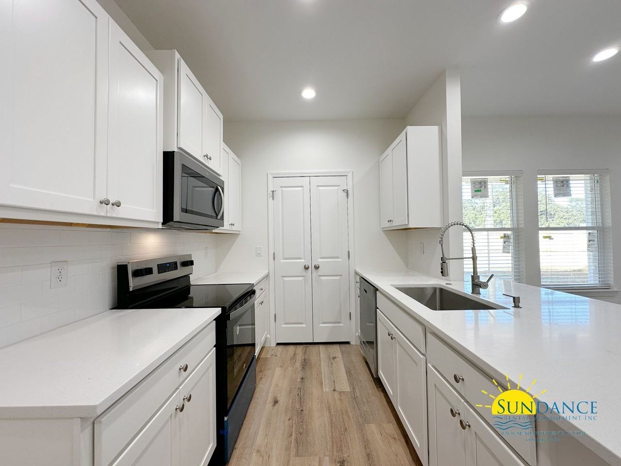 7 11th St - Photo 2 of 17