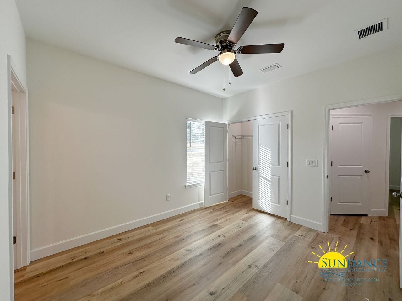 7 11th St - Photo 5 of 17