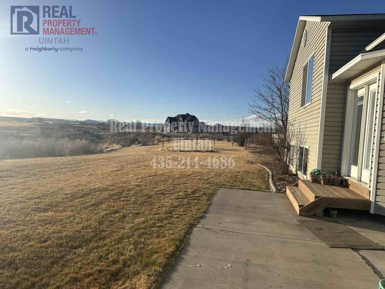 1272 Fir Ave - Photo 2 of 11