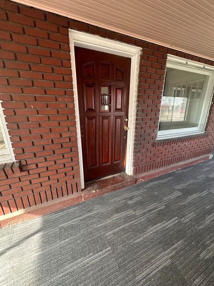 937 N Arthur Ave - Photo 2 of 15