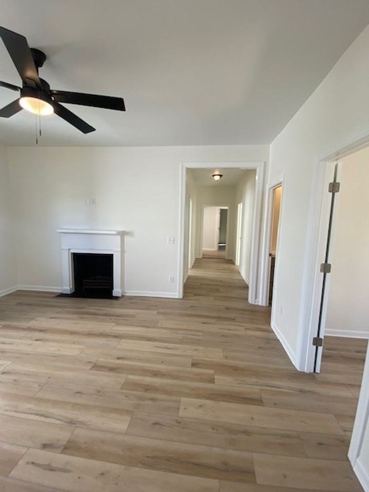 1011 S 7th St - Photo 4 of 30