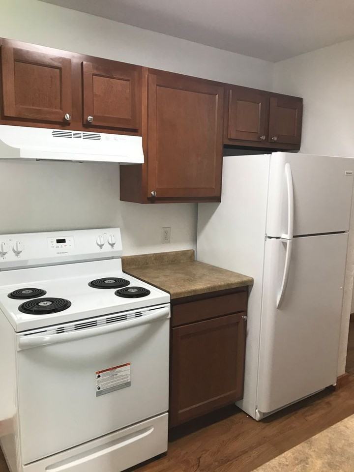 The Oaks at Naples - Photo 2 of 9