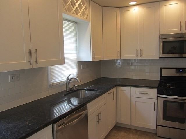 892 N Stillman St - Photo 2 of 12