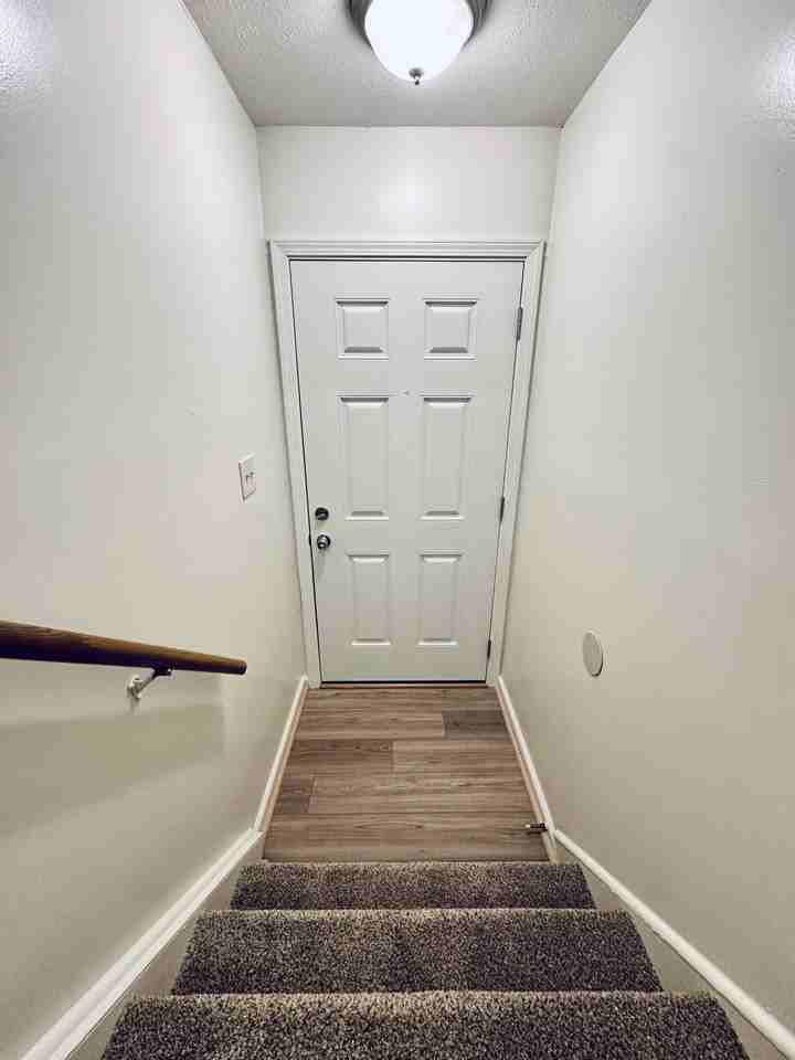 1943 Kecoughtan Rd - Photo 3 of 27