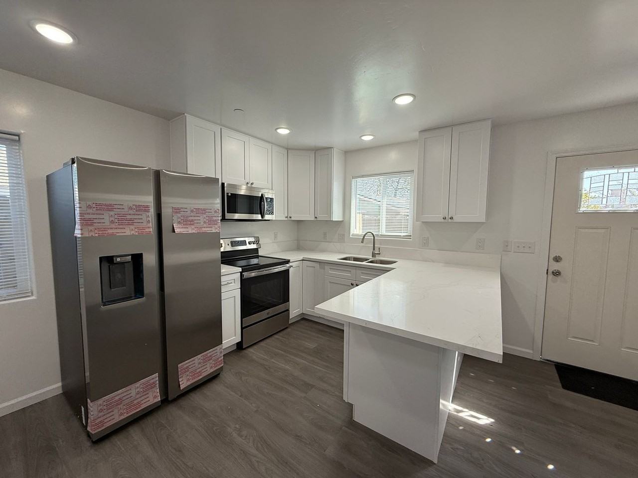 1520 Jonathan Pl #A - Photo 3 of 34