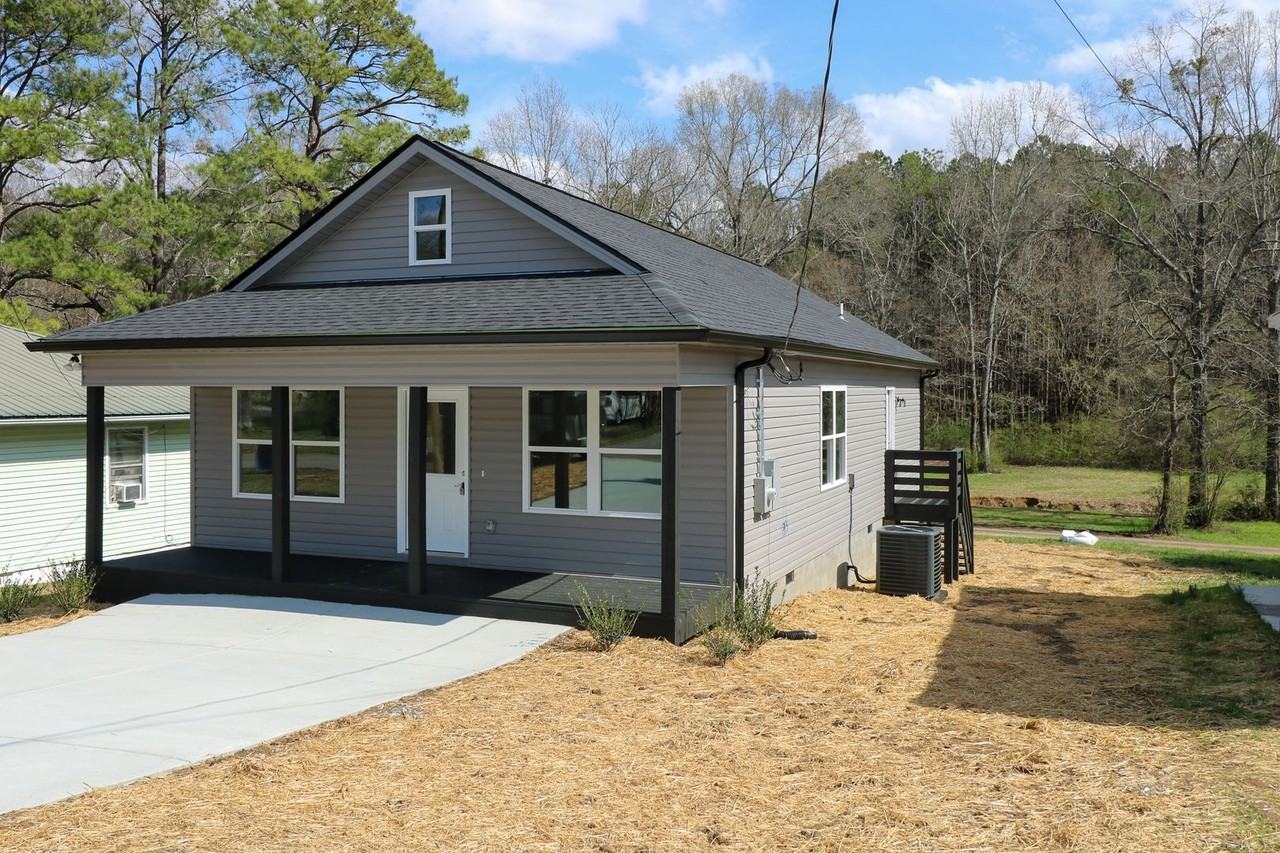 3239 6th Ave N - Photo 2 of 29