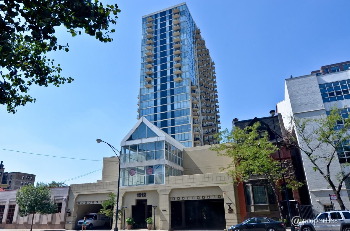 1212 N Lasalle