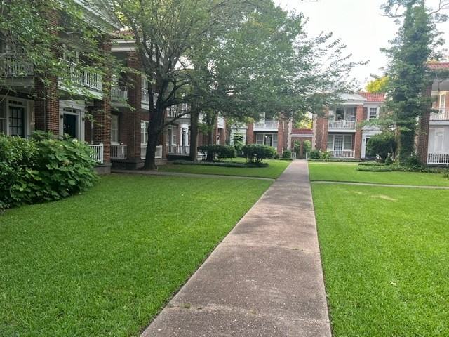 1975 Vineville Avenue - Photo 7 of 50