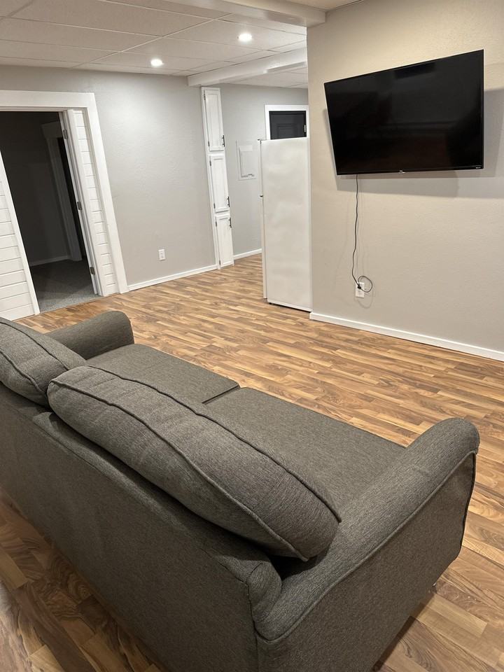 204 4th Avenue - Photo 4 of 39