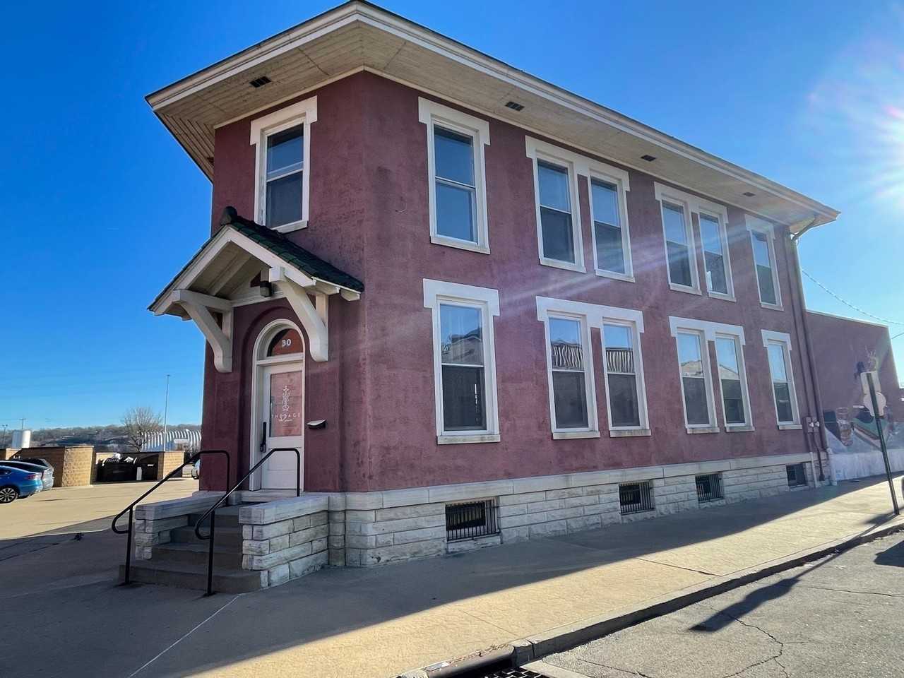 30 Main St - Photo 2 of 8