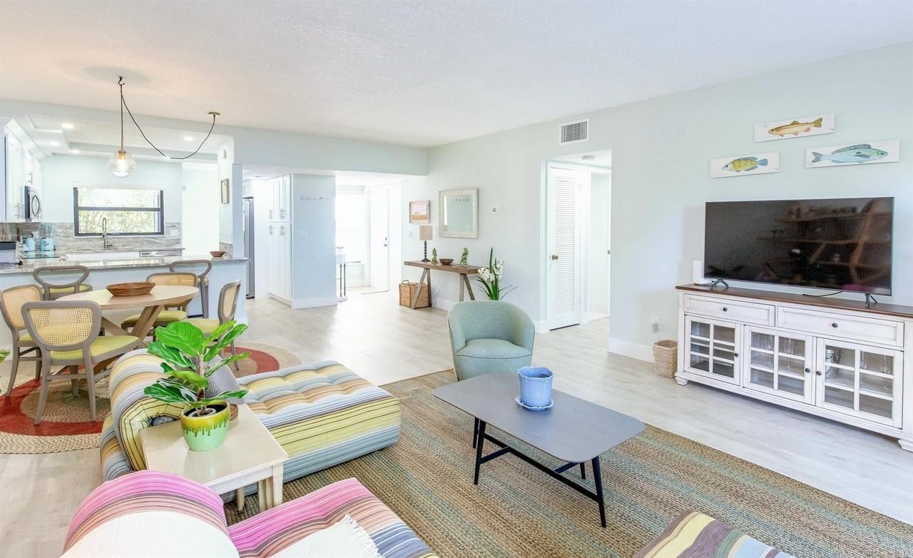 11267 Pond View Drive - Photo 5 of 32