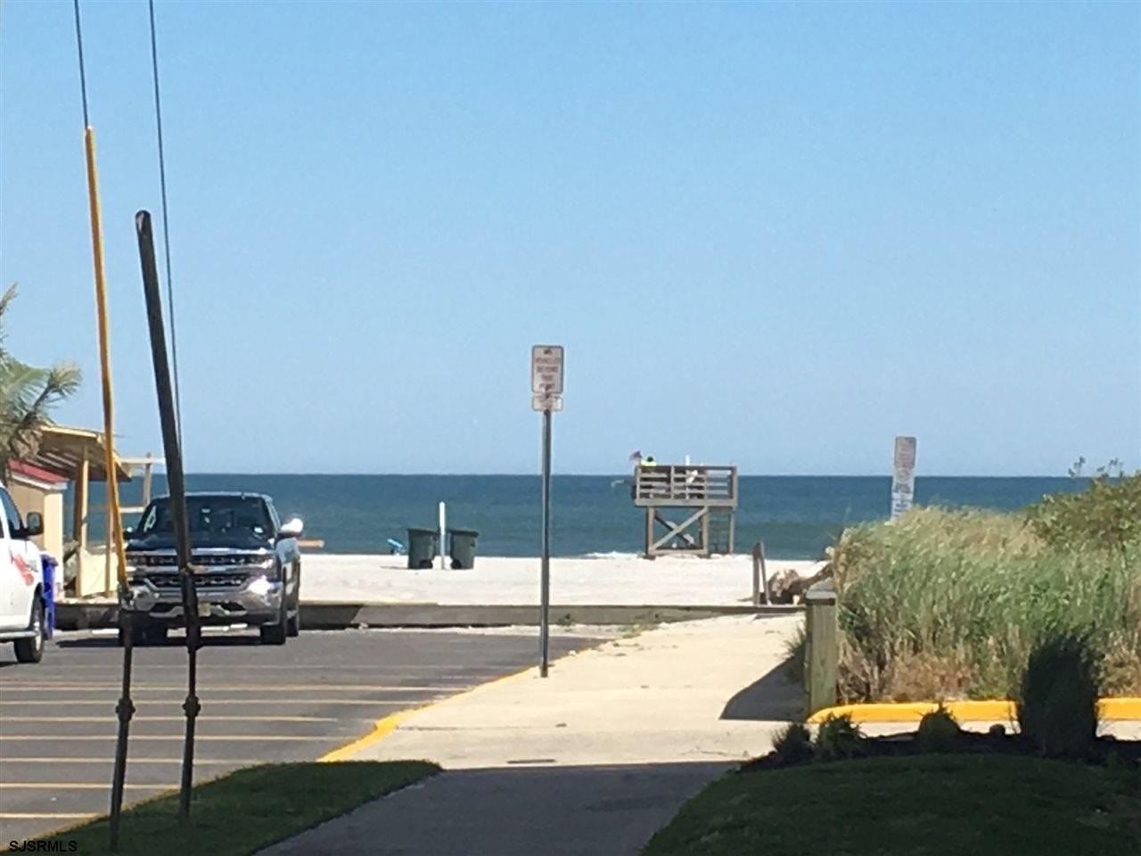 1501 Ocean Ave - Photo 5 of 22