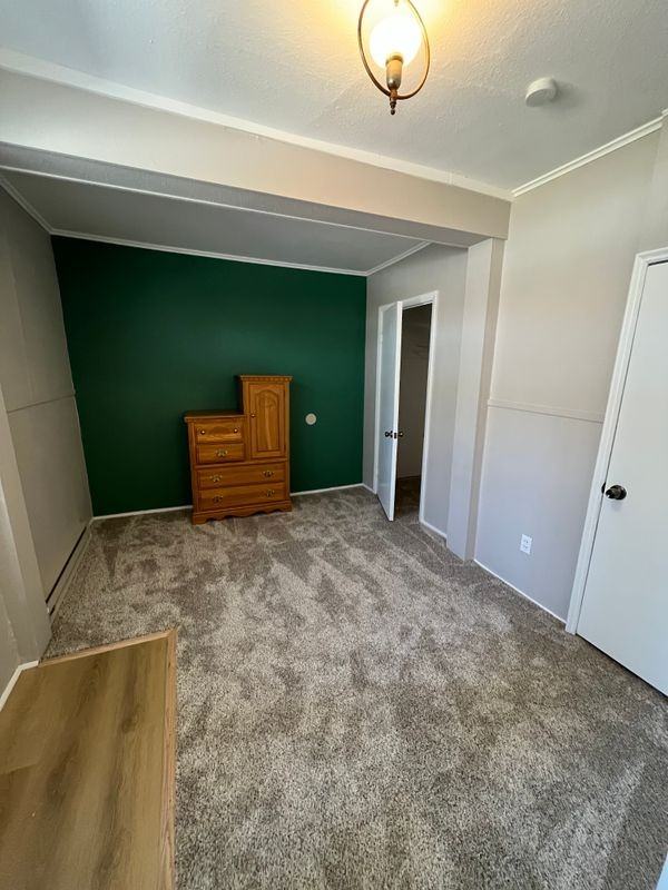5801 Linglestown Rd - Photo 6 of 11