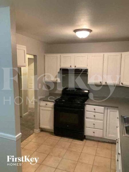 3731 Adkins Rd Nw - Photo 2 of 10