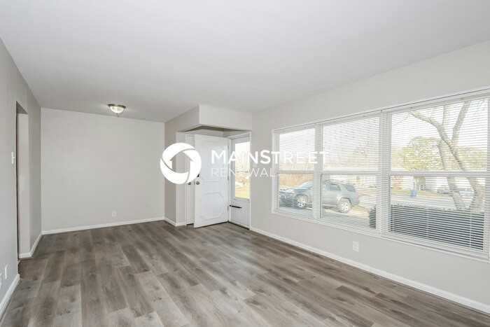 1623 Dellridge Ct - Photo 2 of 15