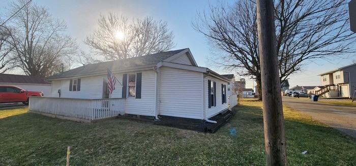 13594 Hamilton St Ne - Photo 2 of 15