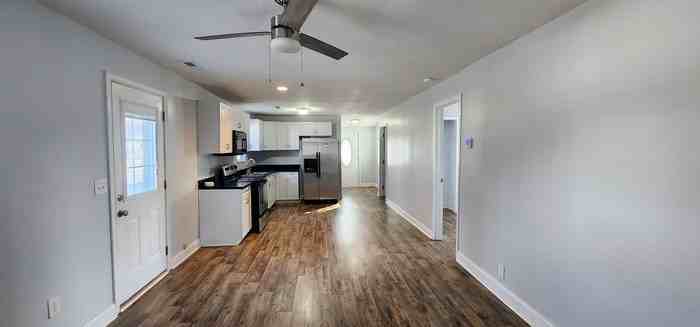 13594 Hamilton St Ne - Photo 3 of 15