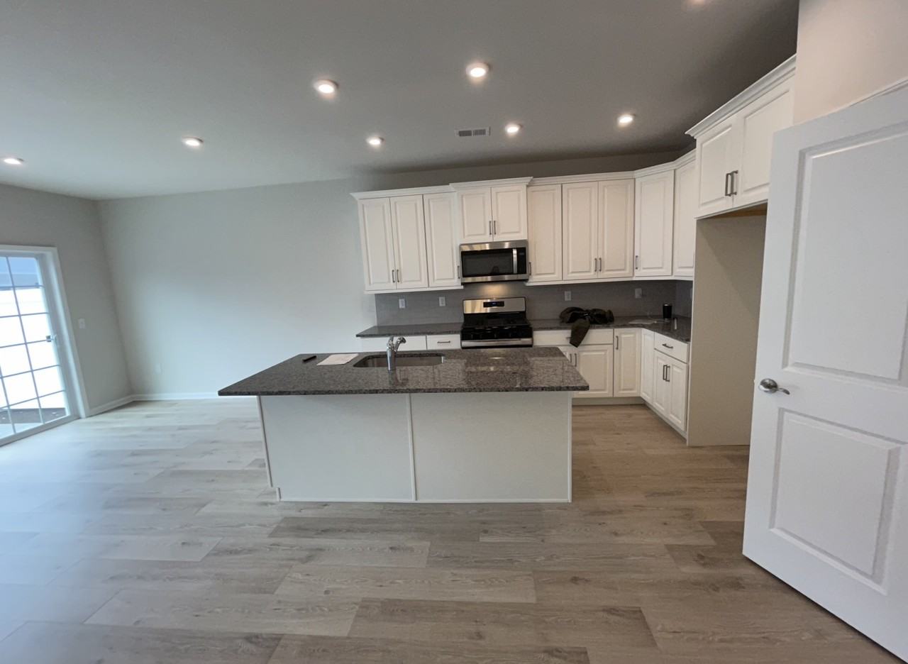 6 Laird Way #6 - Photo 3 of 13