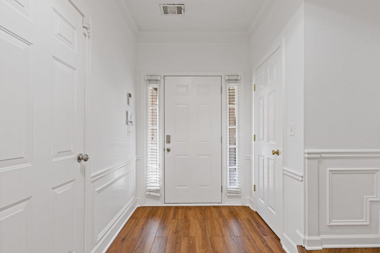5150 Manerdale Dr Se #1 - Photo 4 of 37