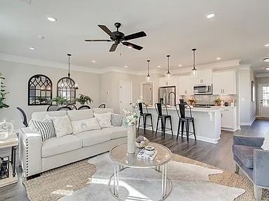 1917 Carovel Way #A - Photo 4 of 47