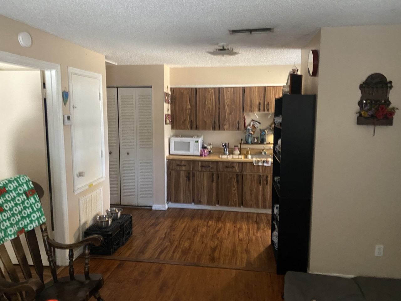 1020 Ne 95th St #5 - Photo 3 of 5