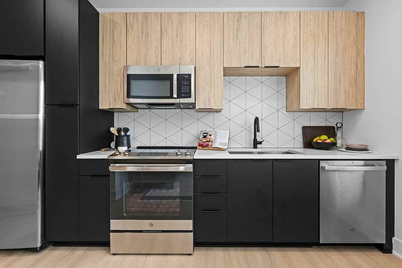 Elan LoSo - Photo 5 of 46