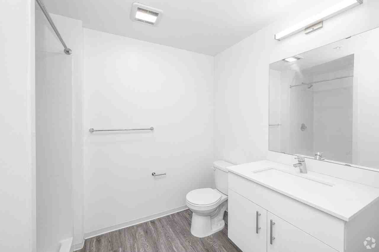 Koz on MLK - Photo 6 of 18