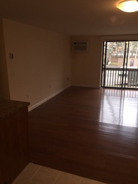 10 Center Street - Photo 5 of 9