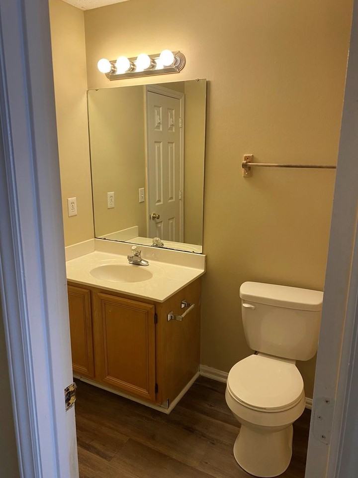 725 E Haggard Ave - Photo 2 of 13