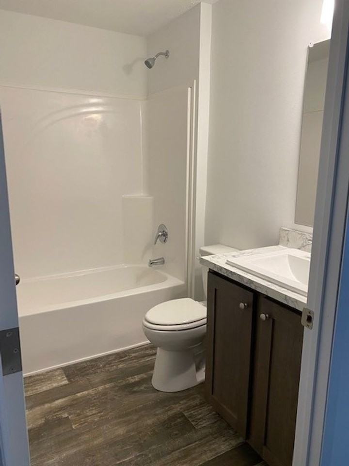 3011 Garfield Rd N - Photo 7 of 10