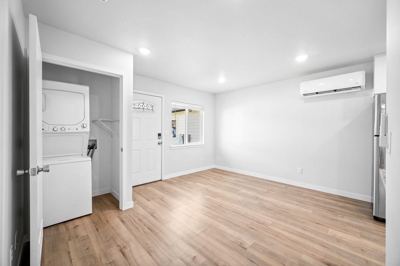 Sumner Commons - Photo 6 of 11