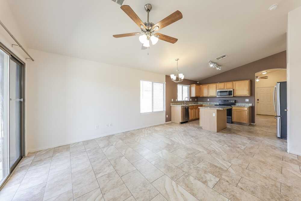 15019 W Port Au Prince Ln - Photo 7 of 16