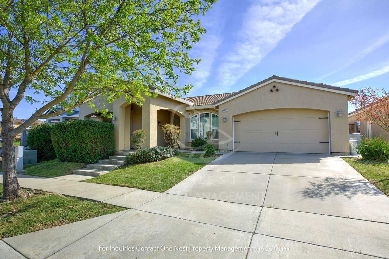 2226 Armus St - Photo 3 of 29