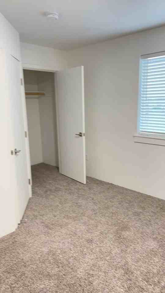 7830 Jacqueline Way - Photo 6 of 21