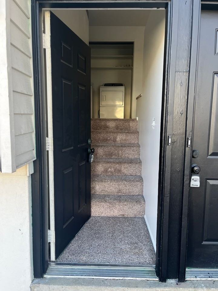 623 N 1100 W - Photo 2 of 16