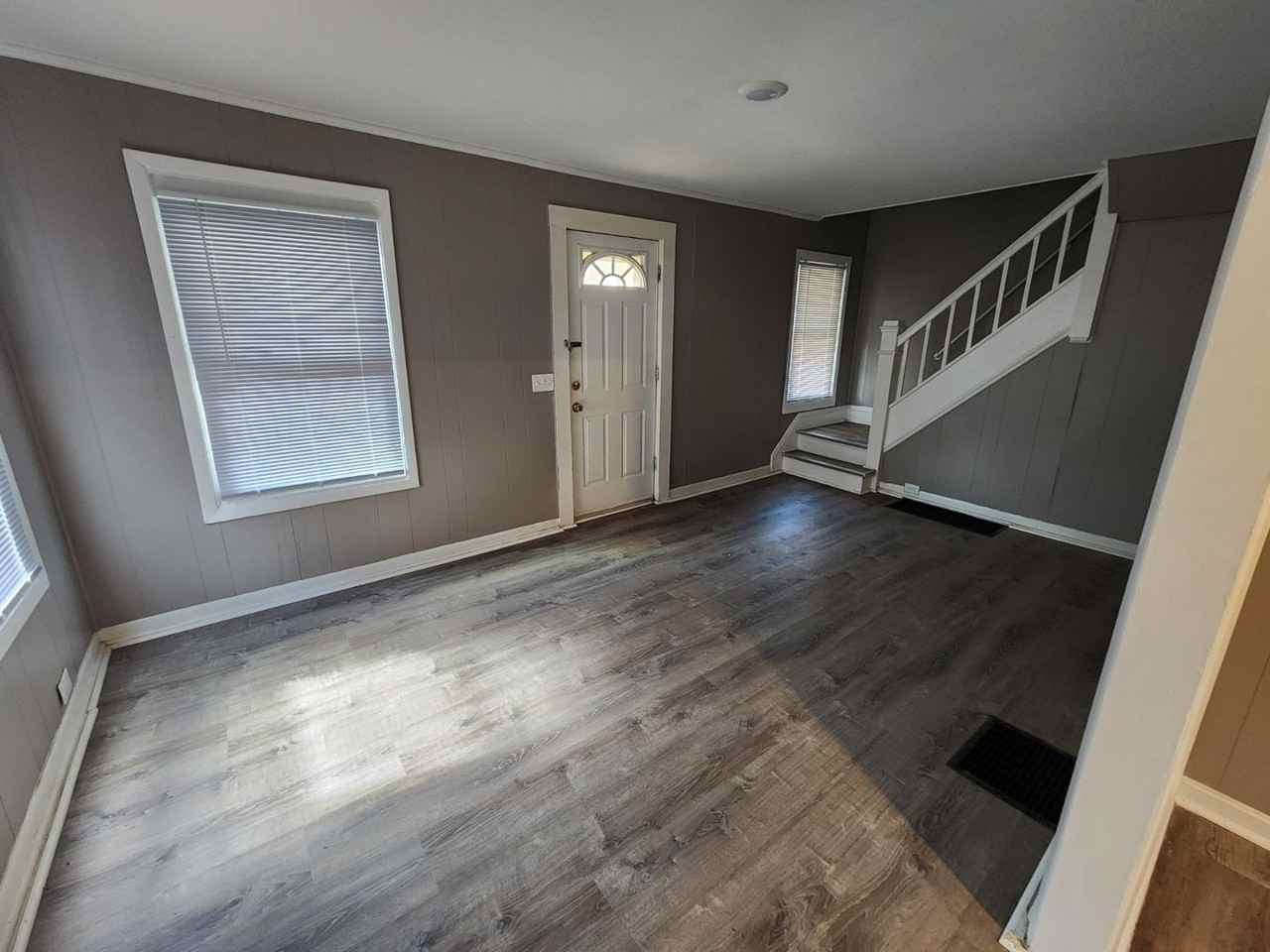 24 Riverview Pl - Photo 3 of 12