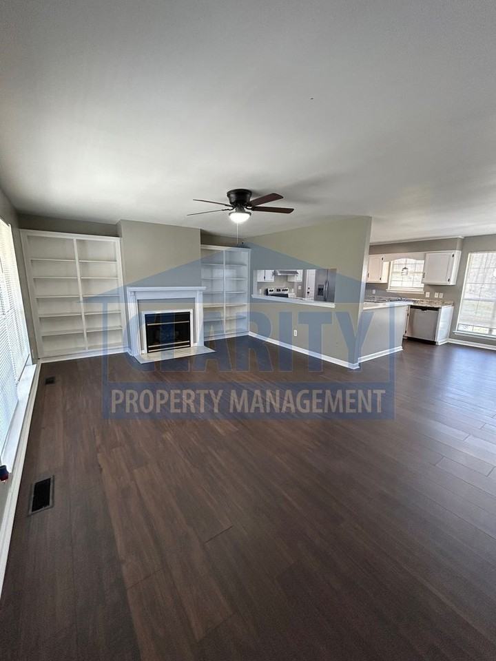 6520 Sandswitch Rd - Photo 3 of 17